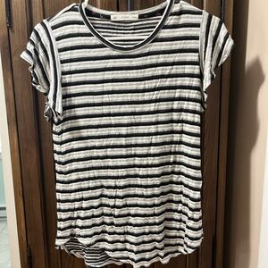 Black and White Cap Sleeve Tee